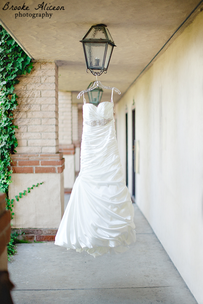 Wedding Dress, Rancho Bernardo Inn, Rancho Bernardo Wedding, San Diego Wedding, Brooke Aliceon Photography