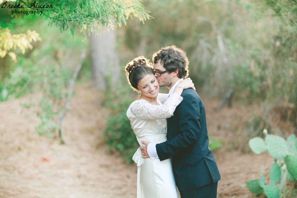 Brooke Aliceon Photography, San Diego Botanical Garden wedding, vintage style wedding, classic style wedding, bride and groom portraits 